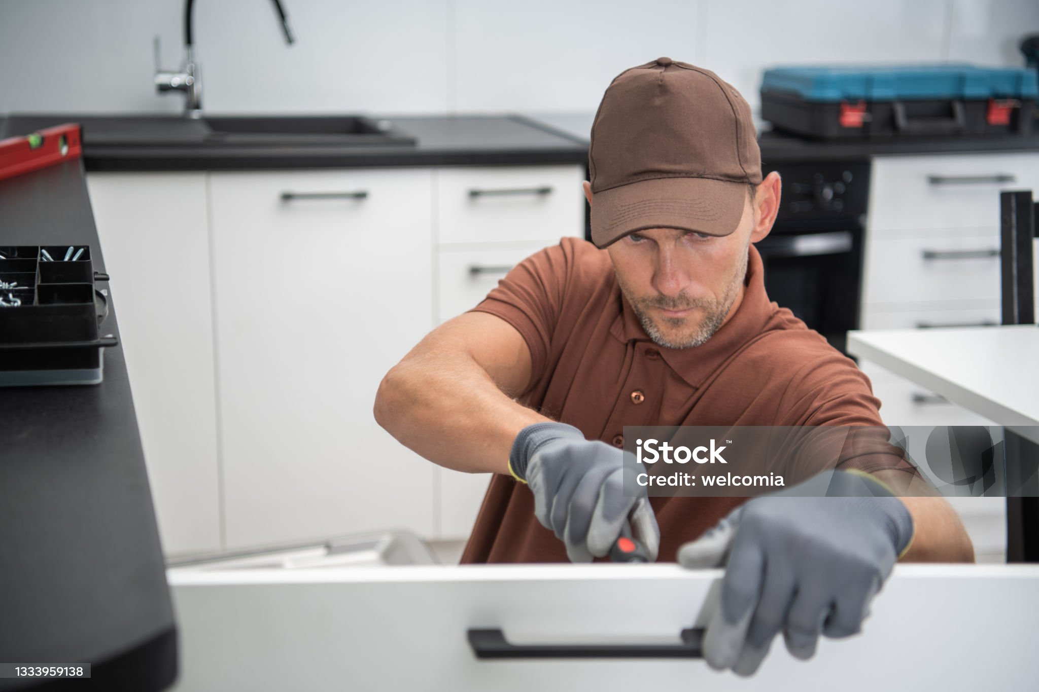 إيجابيات وسلبيات النقل الذاتي مقابل النقل المهني للأثاث